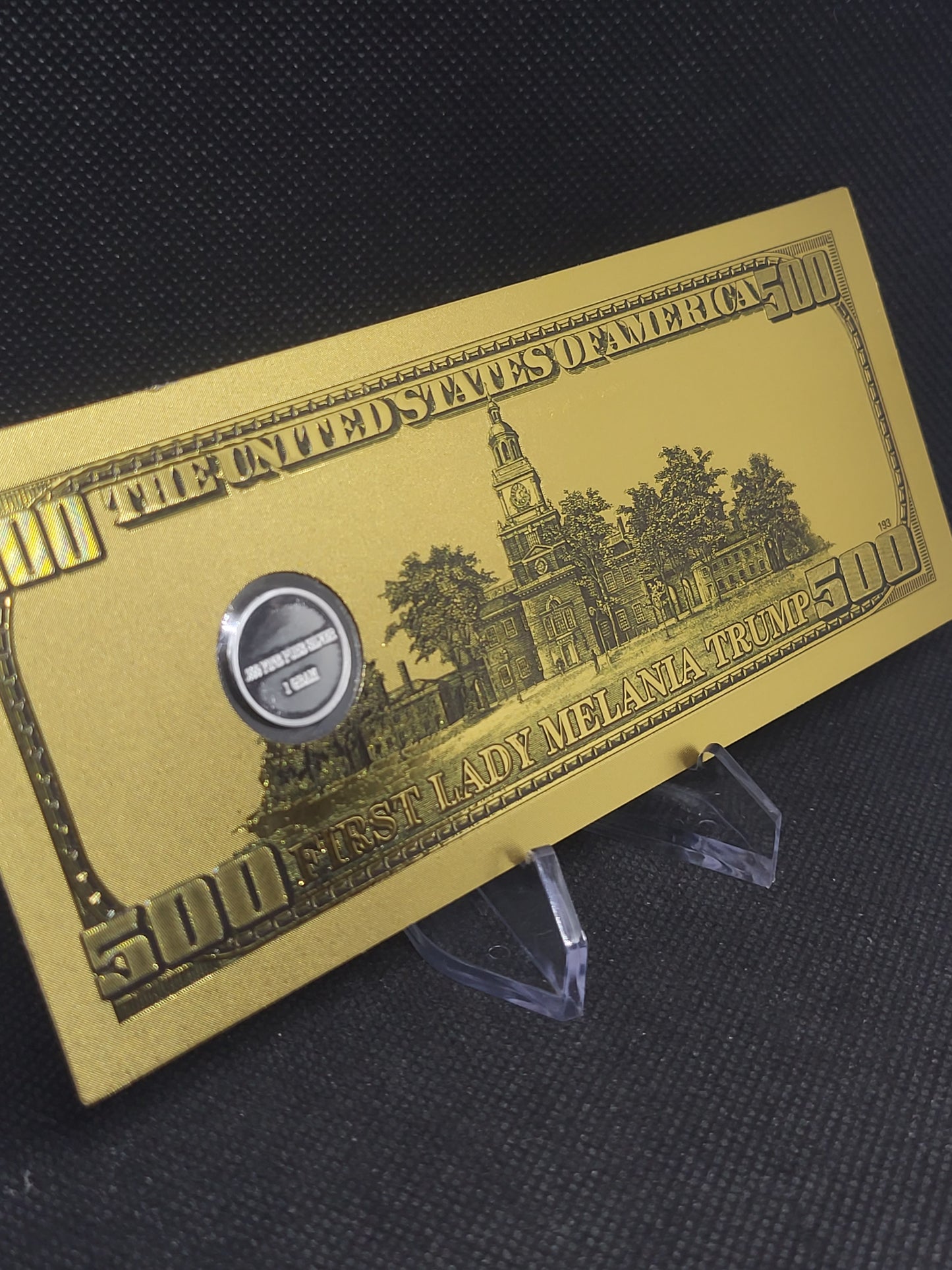 Melania Note (CIRCLE EDITION)